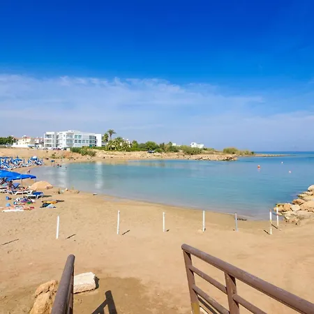 By The - Sea Pearl Villa *