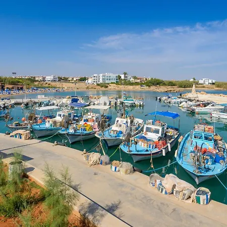 By The - Sea Pearl * Protaras