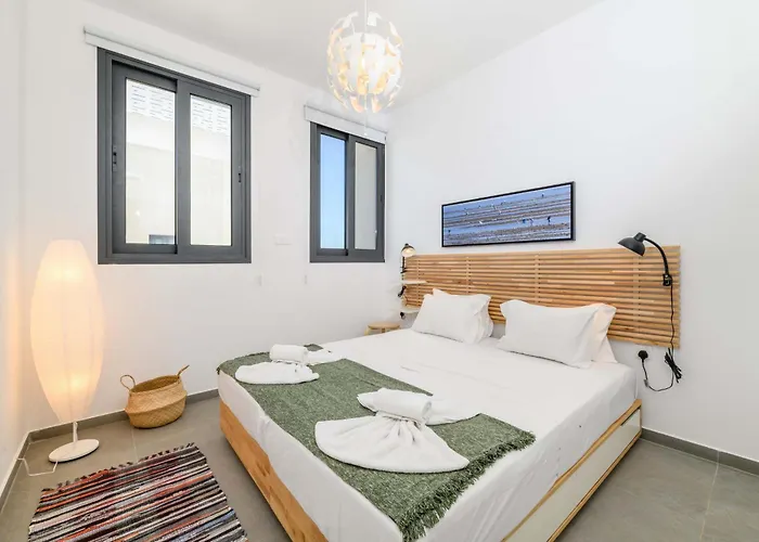 By The - Sea Pearl Villa *