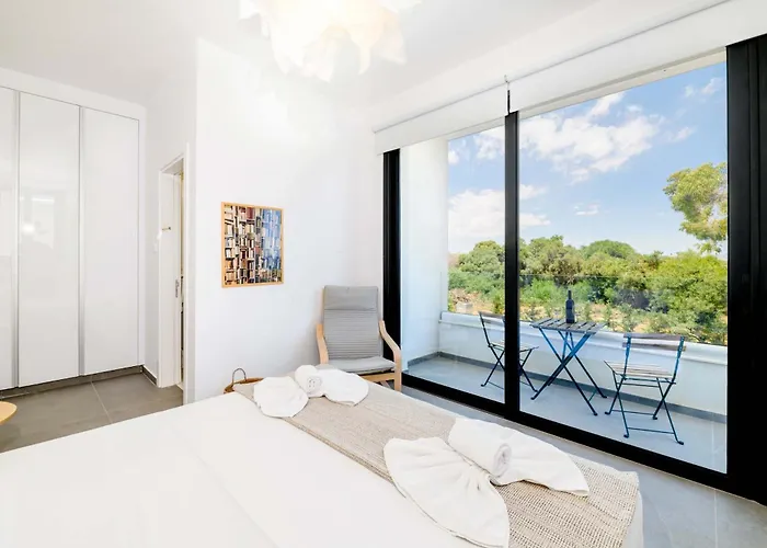 By The - Sea Pearl Villa Protaras