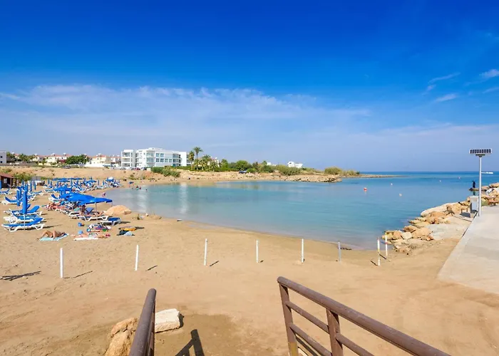 By The - Sea Pearl Villa *